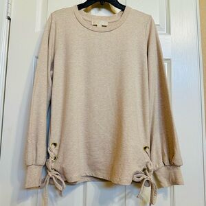 Michael Kors Beige Sweater Size M 🤎